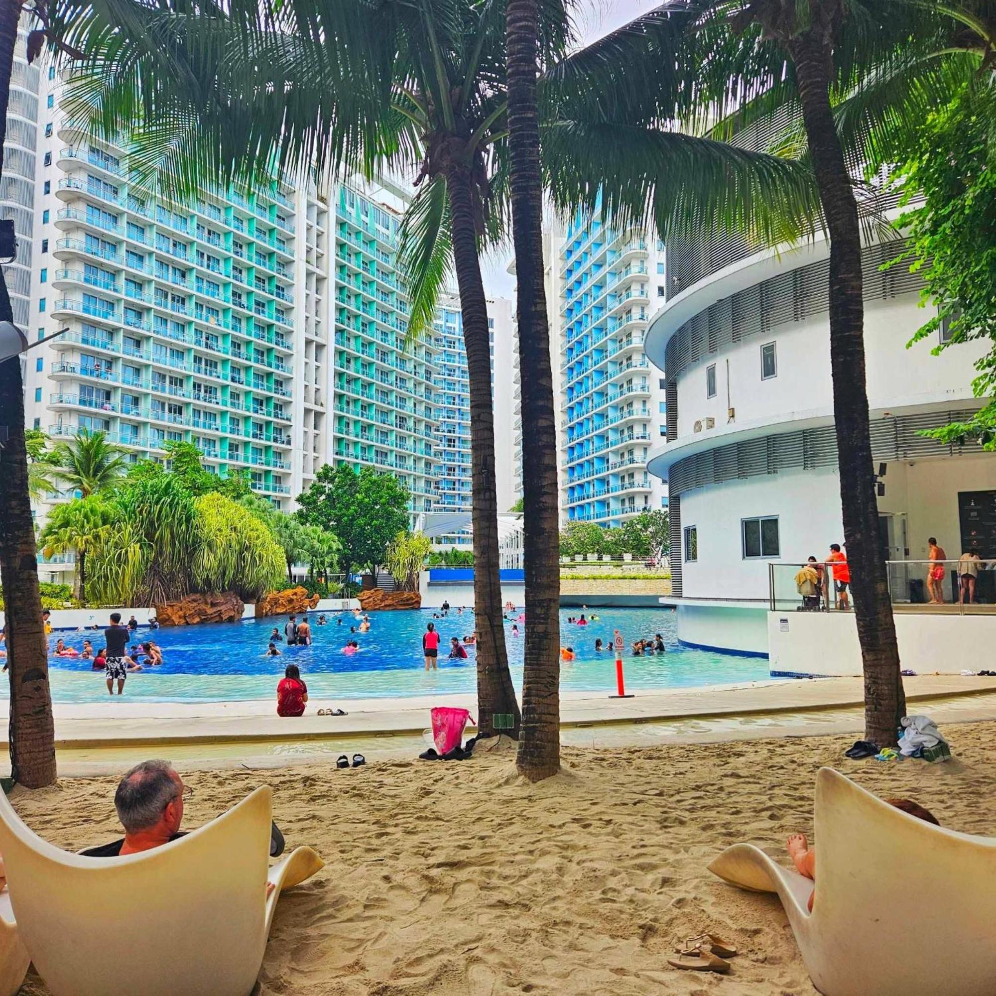 Azure Urban Resort Staycation Manila Exterior foto